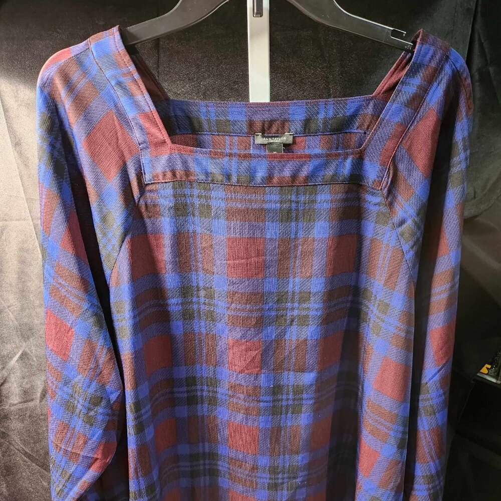 Ann Taylor Factory, XL, Blue/Red Plaid Square Neck